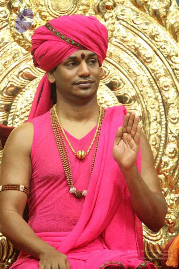 05-nithyananda-morning-pratyaksha-pada-puja_CMP_WM